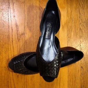 Women's Etienne Aigner Black Leather Shoes
